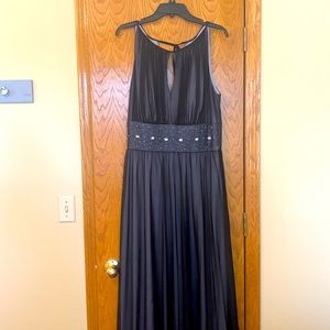 Jessica Howard prom/cocktail dress, size 16, black and silver with beading.